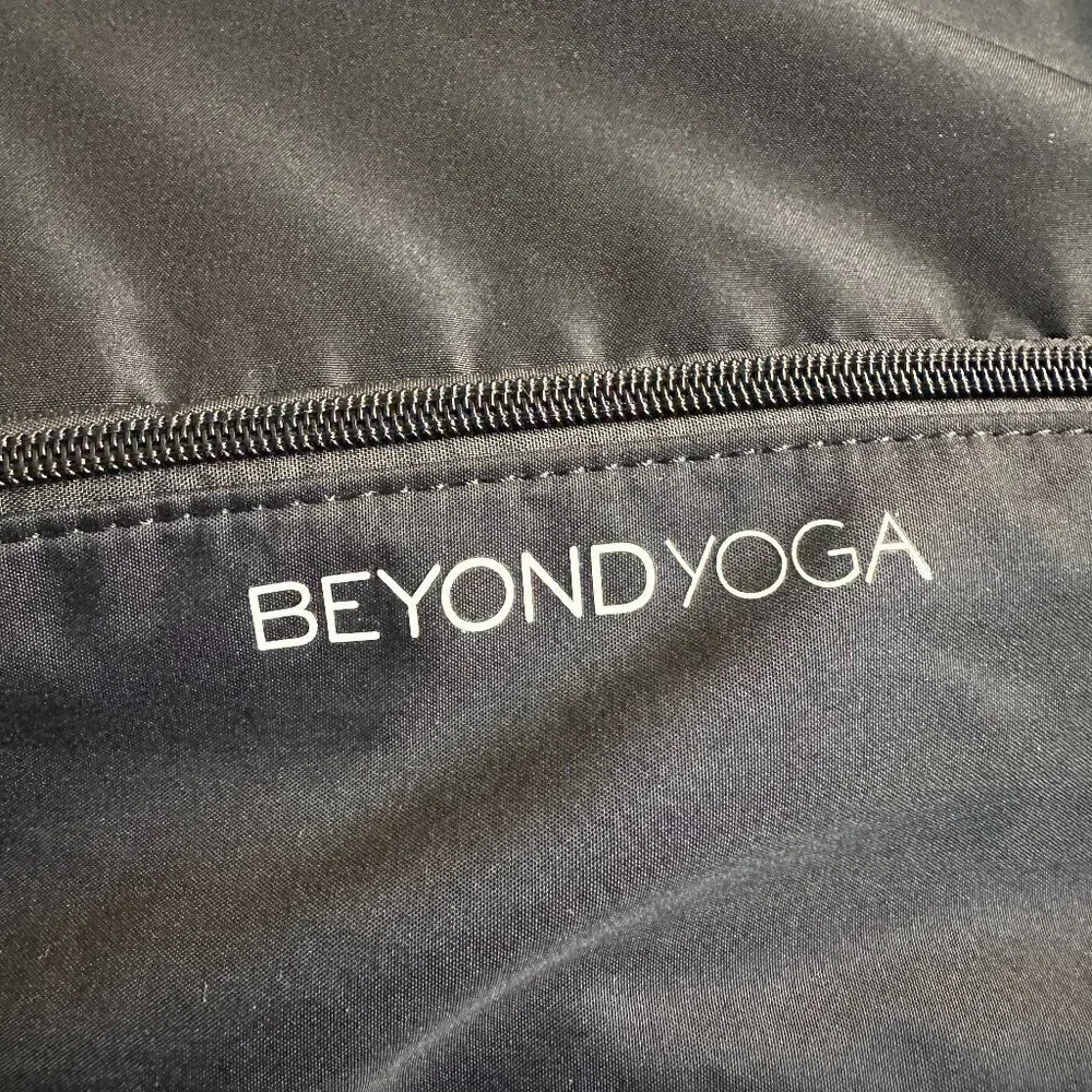 Beyond Yoga Convertible Gym Bag Athleisure Sporty Backpack